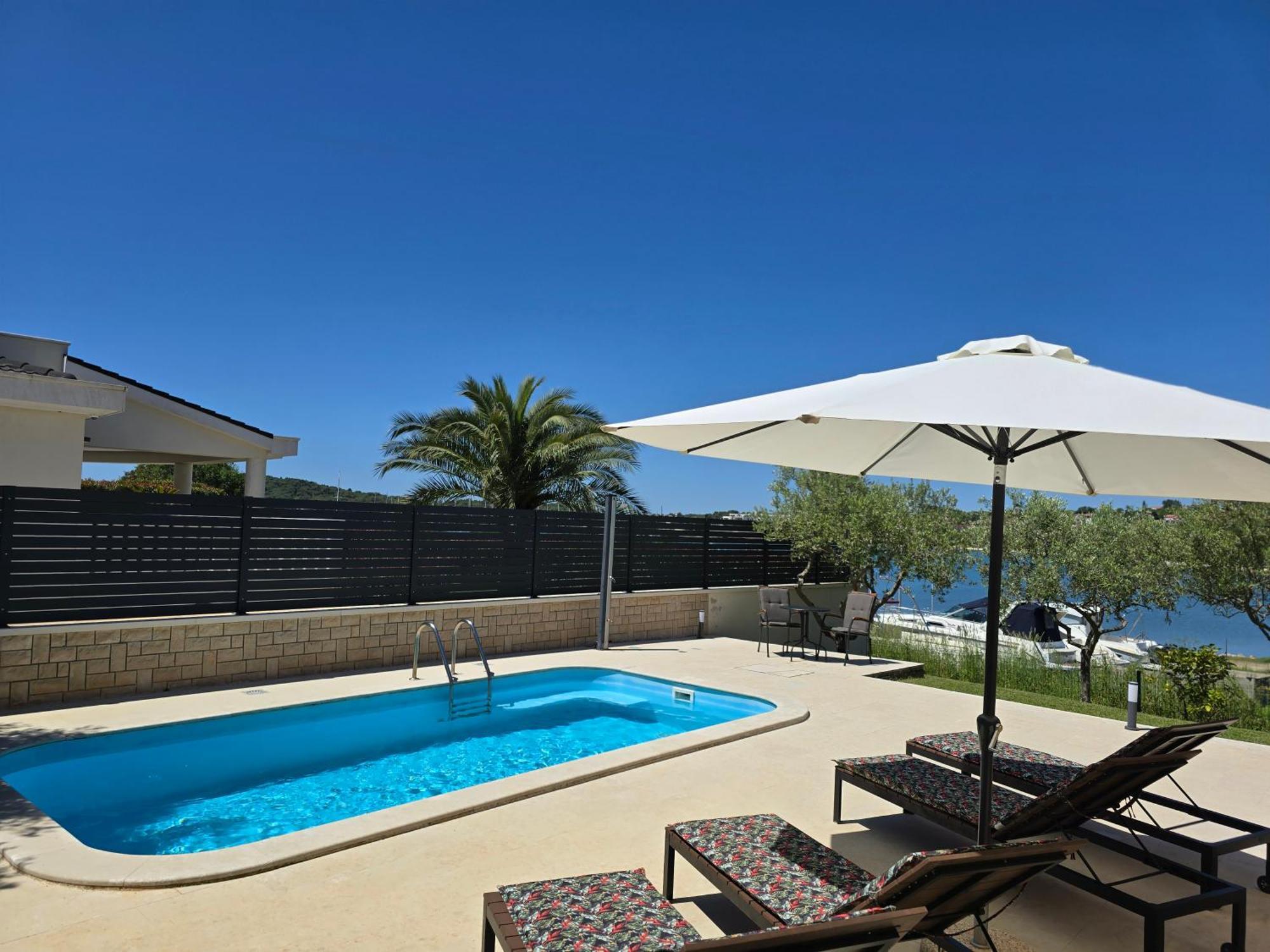 Apartament Olive Garden, With A Private Pool Banjole